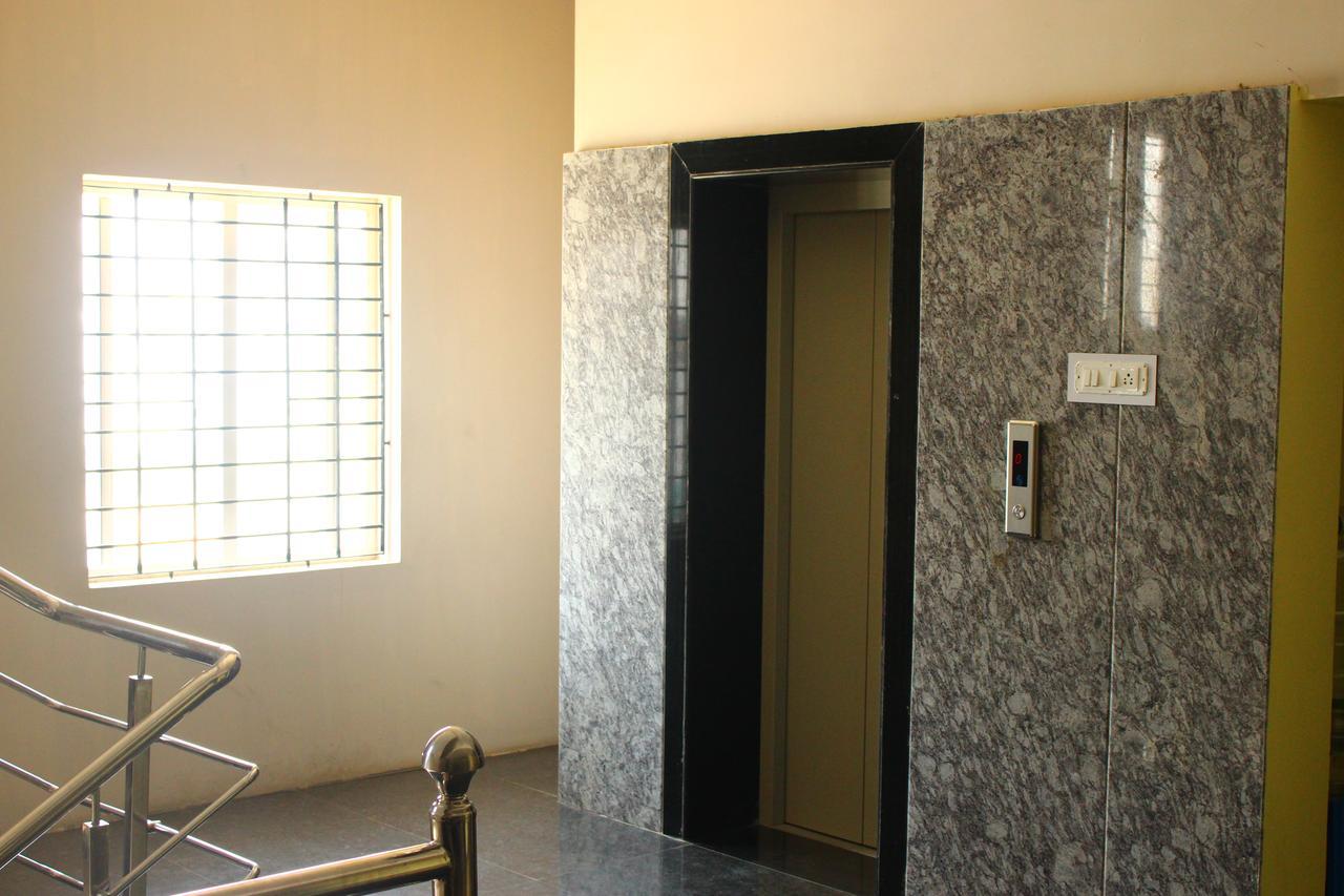 Chandran Hyline Chennai Exterior photo